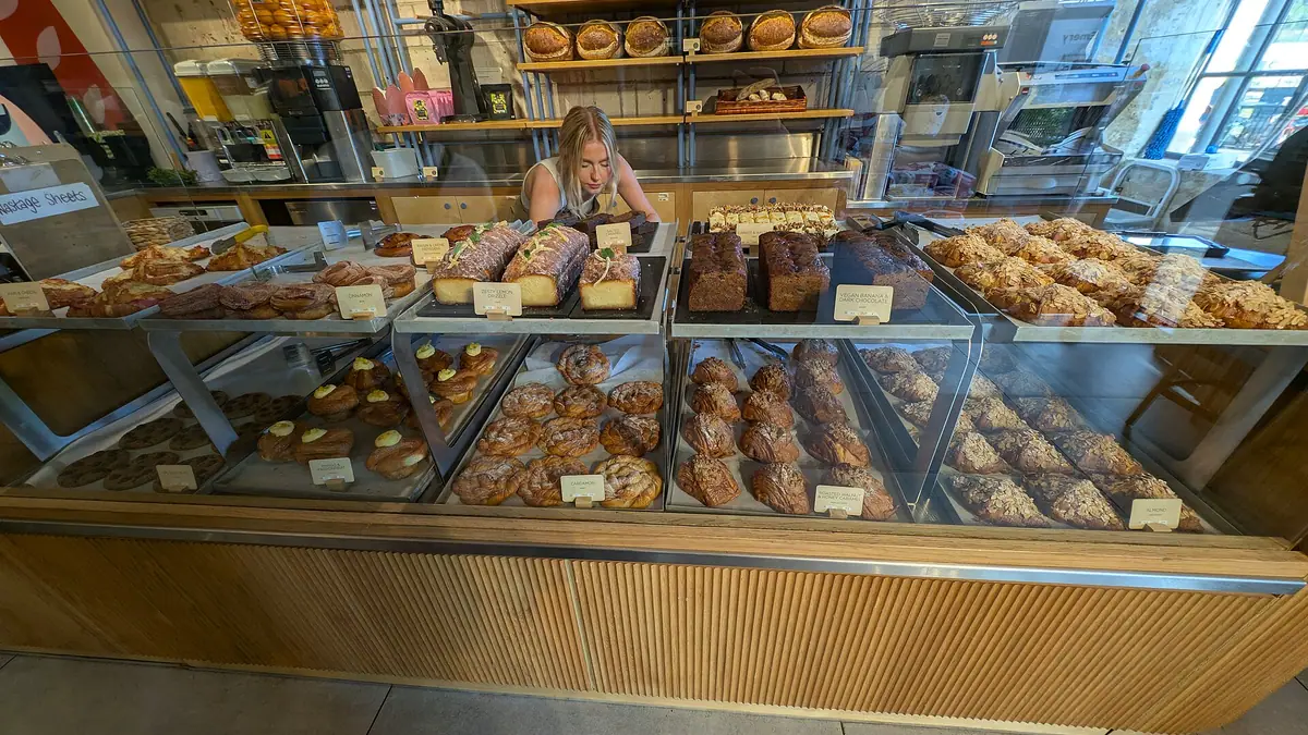 Cooplands – bakery in Hessle town centre